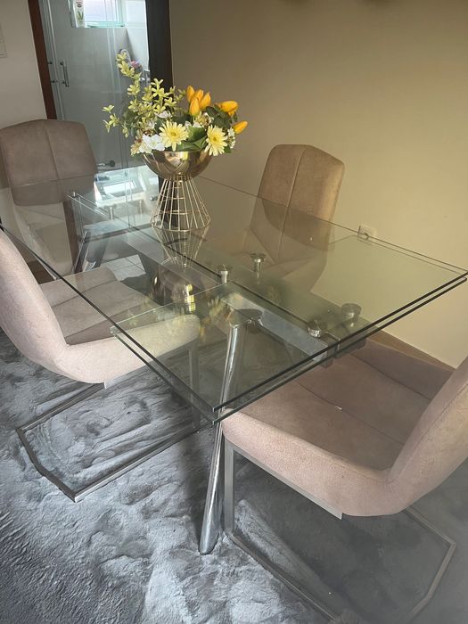 Mesa jantar com 4 cadeiras