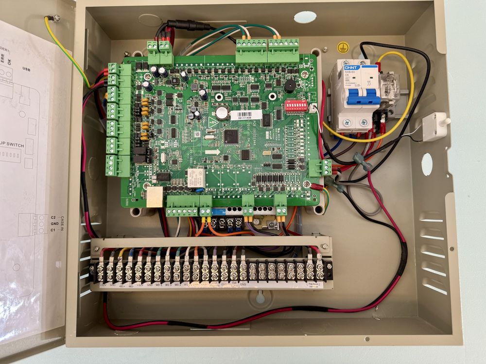 Hikivision - DS-K2601 Control acesso