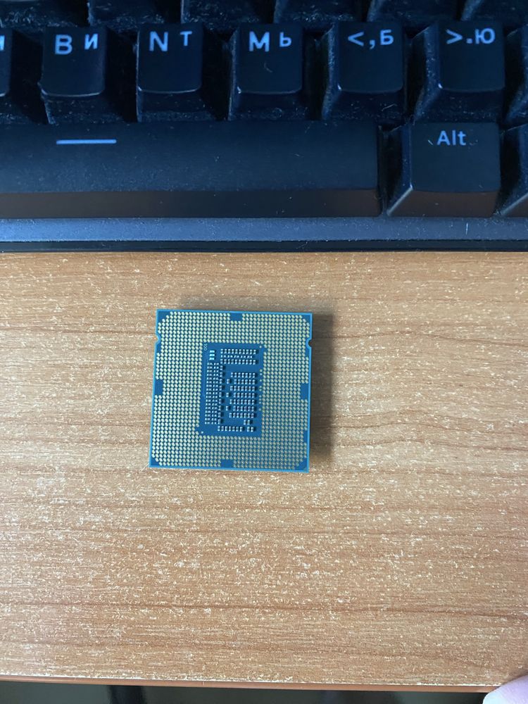 Процесор Intel Xeon E3-1225 V2