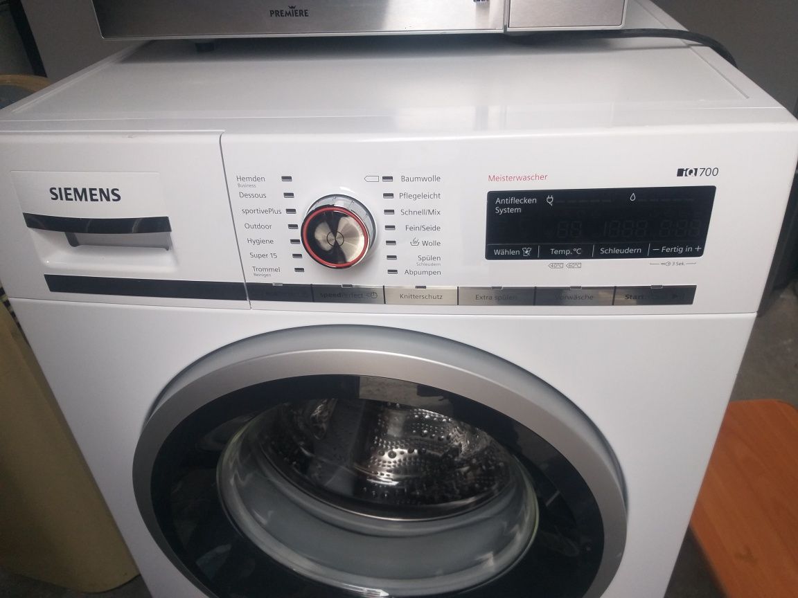Стиральная пральна машинка Bosch вузька  б/у Германии .