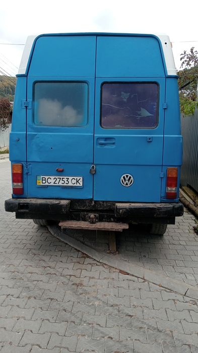Продам бус Фольксваген лт28 на повному ходу двигун масла не бере після