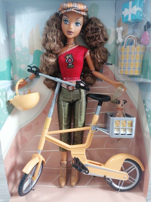 Kolekcjonerska lalka Barbie My Scene A Ride in the Park Madison 2003