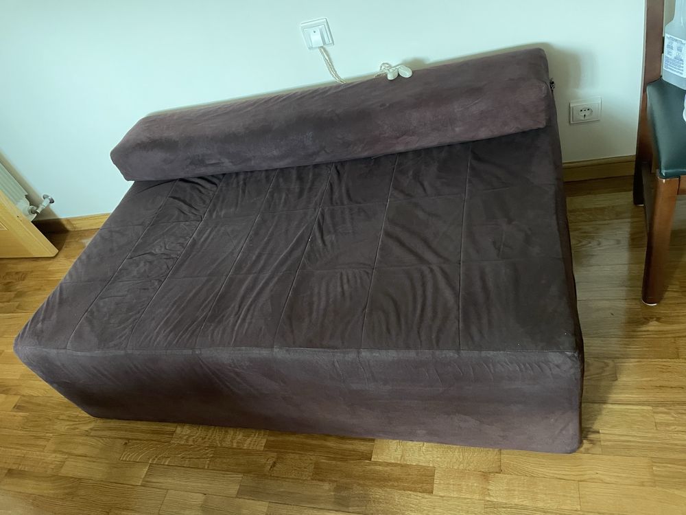 Sofa com chaise longue