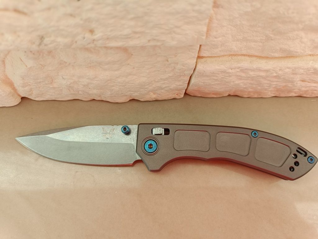 składany nóż Benchmade 748 Narrows