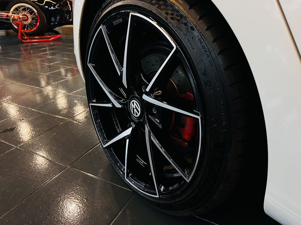 Volkswagen Golf VI GTI 2.0 TSI DSG 275cv APR / Maxton