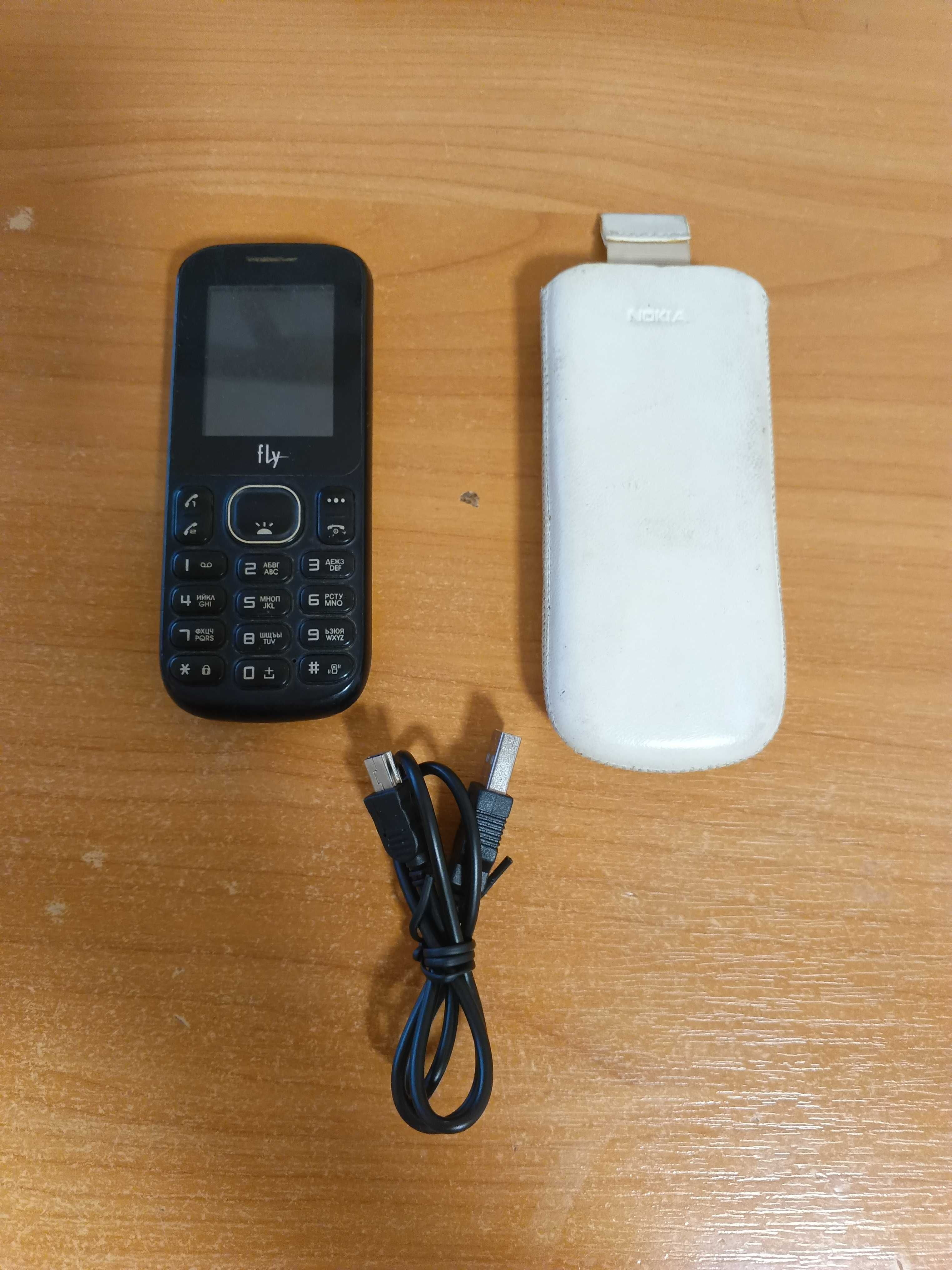 Телефон Fly DS-105D