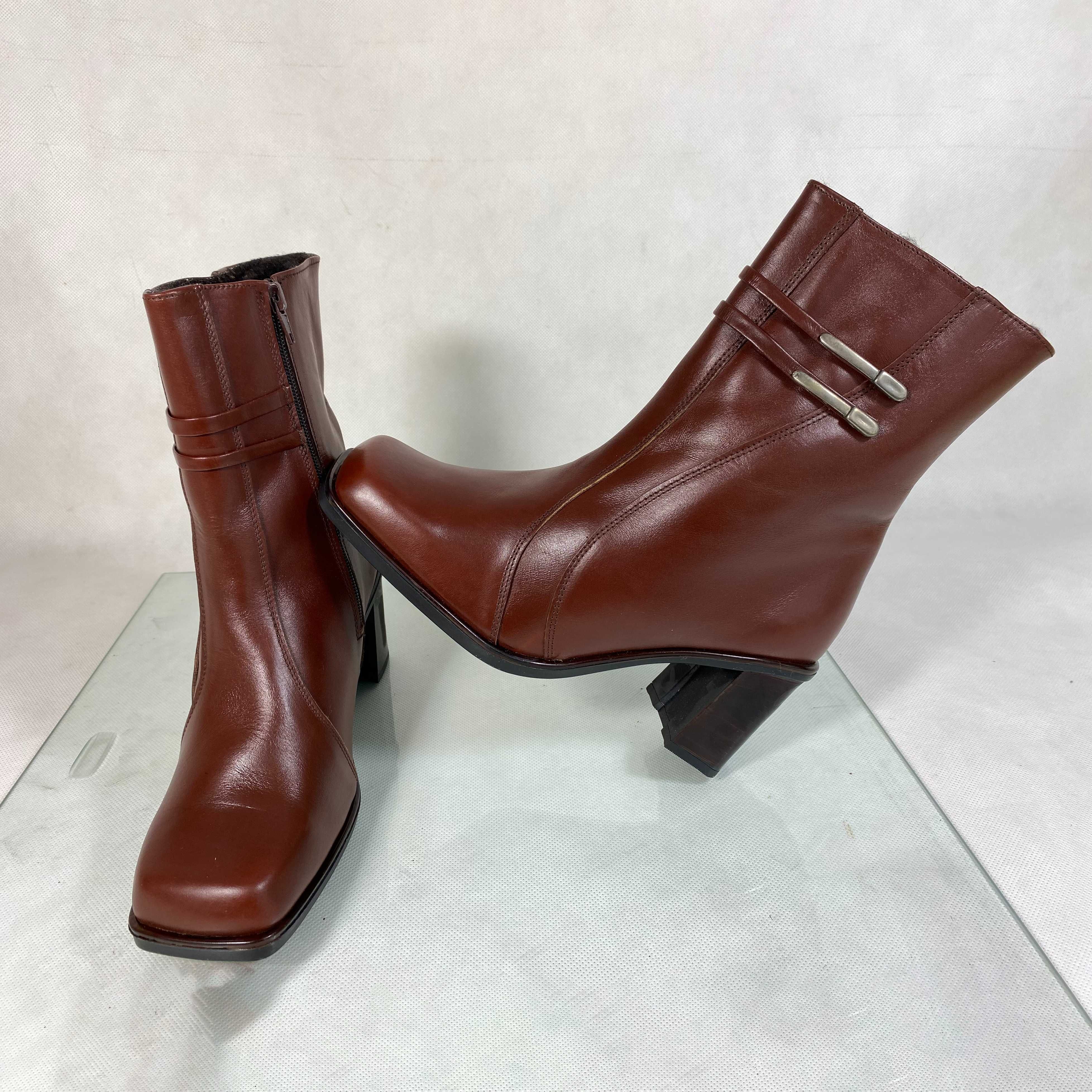 Buty Kozaki Damskie Skórzane Sztyblety Botki Zimowe na Obcasie