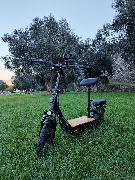 Scooter elétrica 100km de autonomia