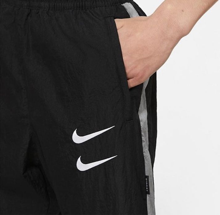 Чоловічі спортивні штани Nike M NSW Swoosh Pant WVN