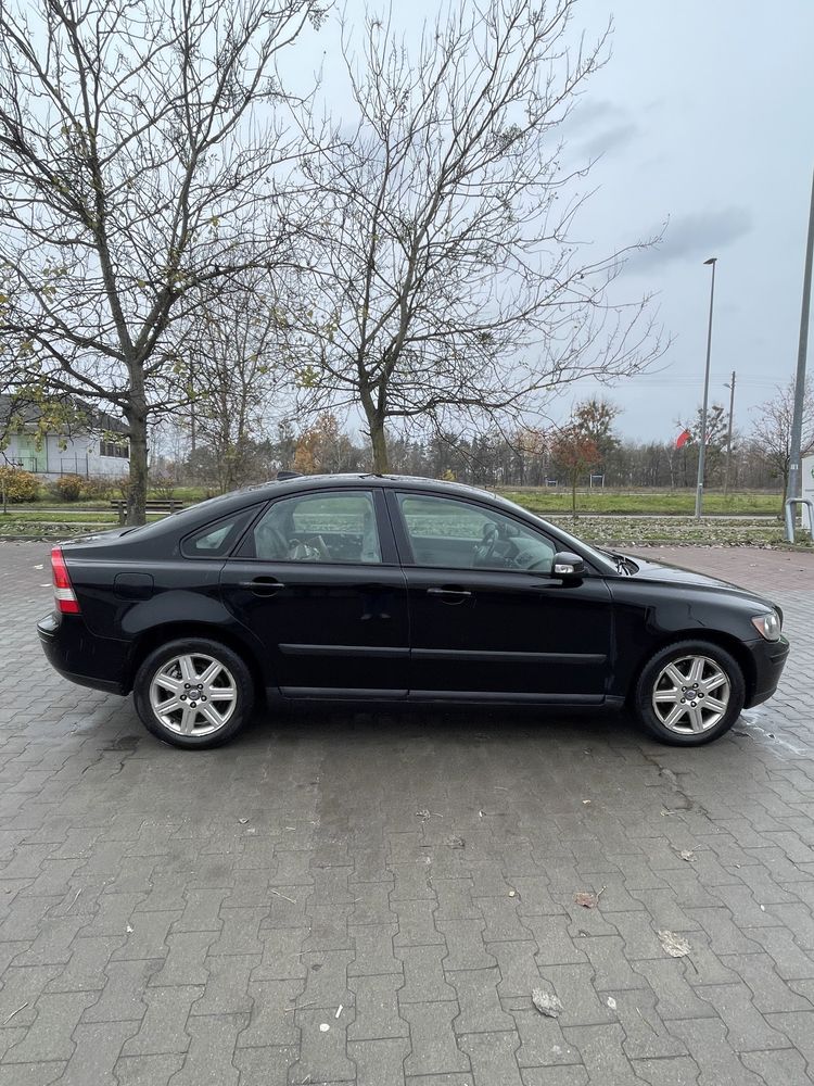 VOLVO S40 2.0d 136km