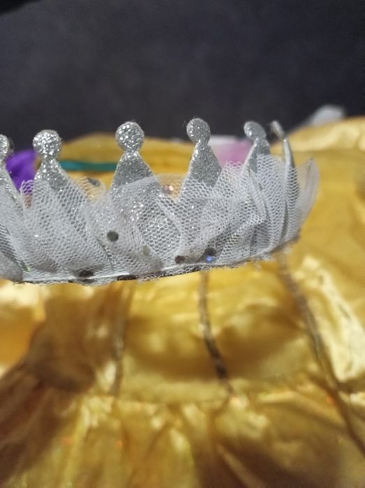 Новогоднее платье принцессы на 7-8 лет.