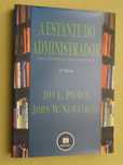A Estante do Administrador de Jon L. Pierce