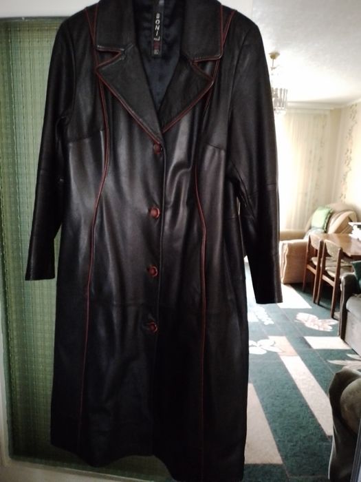 Продам женский плащ с натуральной кожи