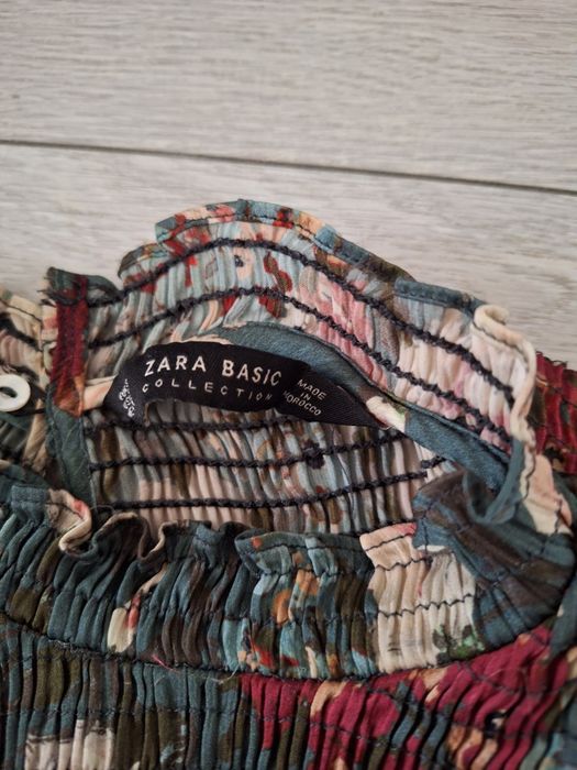 Sukienka w kwiaty Zara rozmiar S