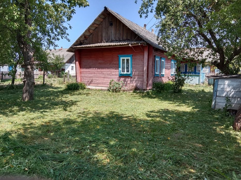 Продам будинок в мальовничому селі