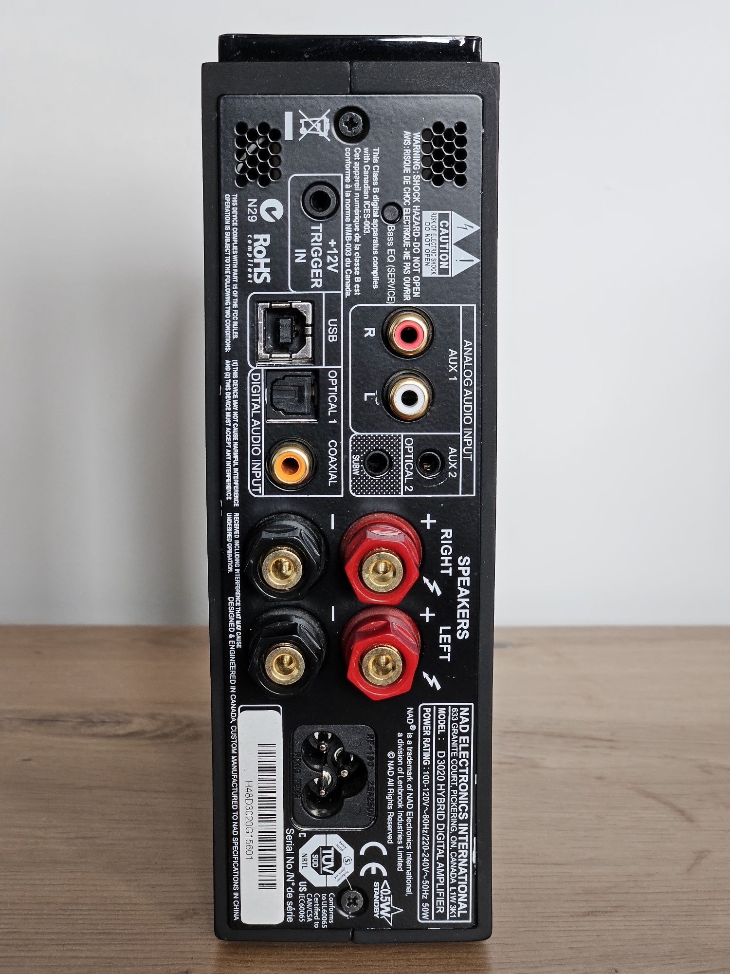 Wzmacniacz Stereo NAD D3020