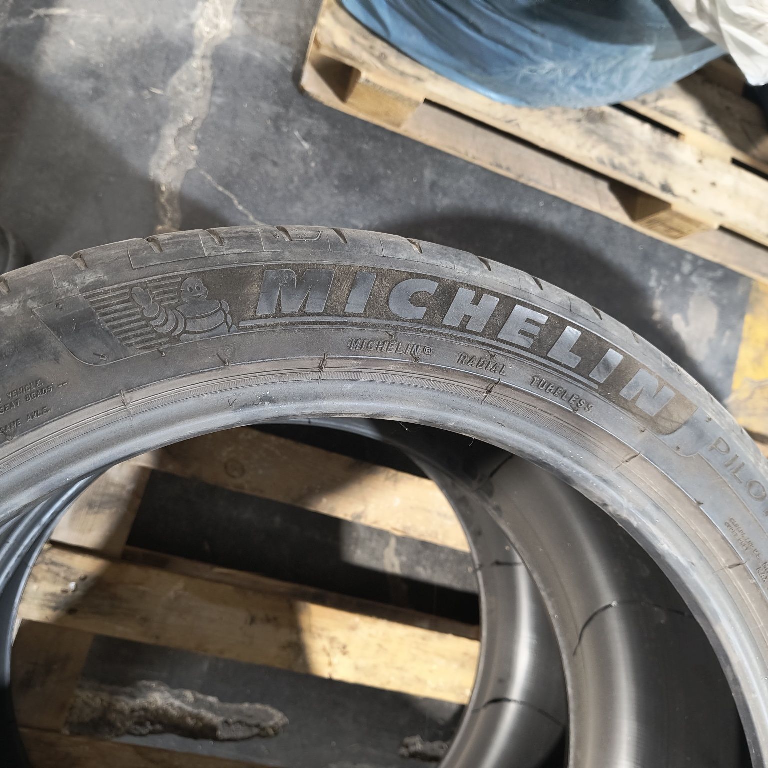 Komplet opon letnich Michelin i Continental 250zl za komplet