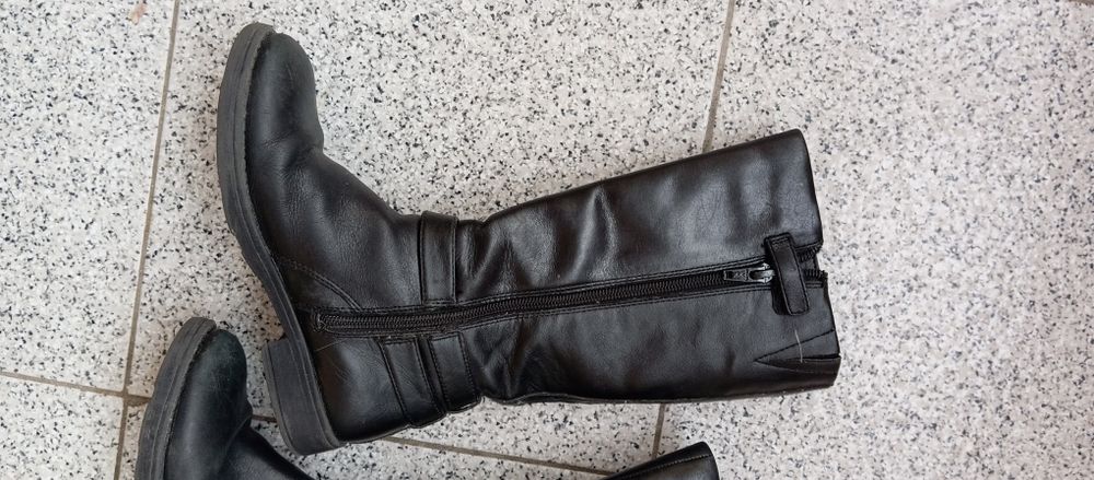 Botas Geox pretas de menina 31