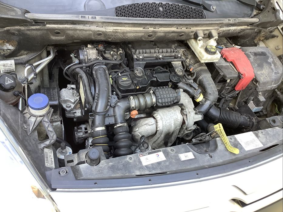 Berlingo 1.6 HDI 100 CV Cinza Prata 2017 Impecável