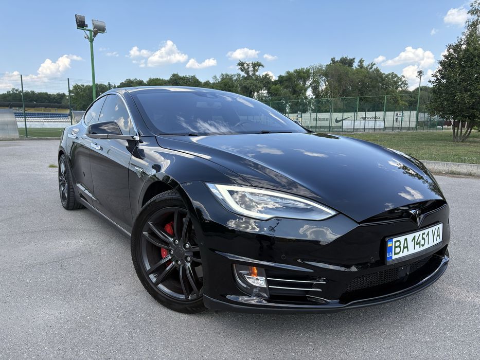 TESLA model s P85D