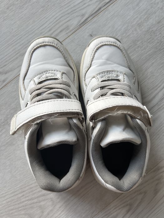 Adidasy biale rozmiar 31
