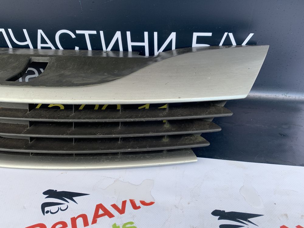 Решітка Laguna 2 Renault решотка Рено Лагуна 2 решетка Лагуна бампер