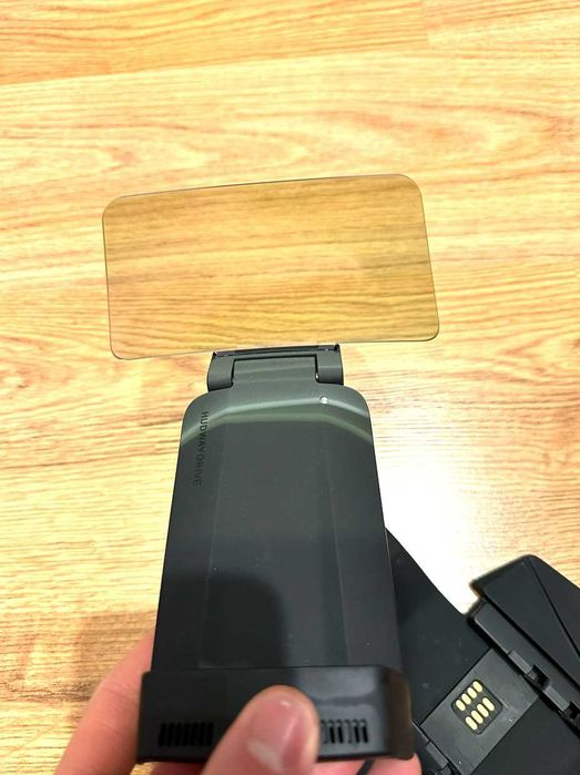 HUDWAY Head-Up Display – stylowy head up do samochodu