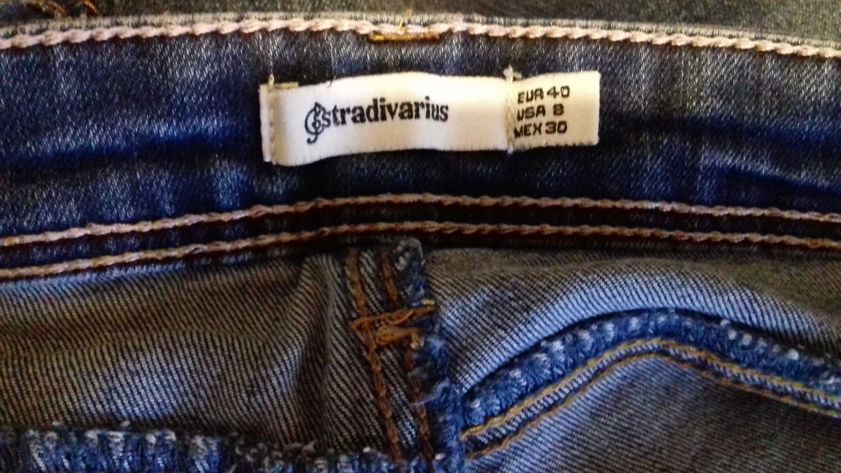 sprzedam jeansy stradivarius