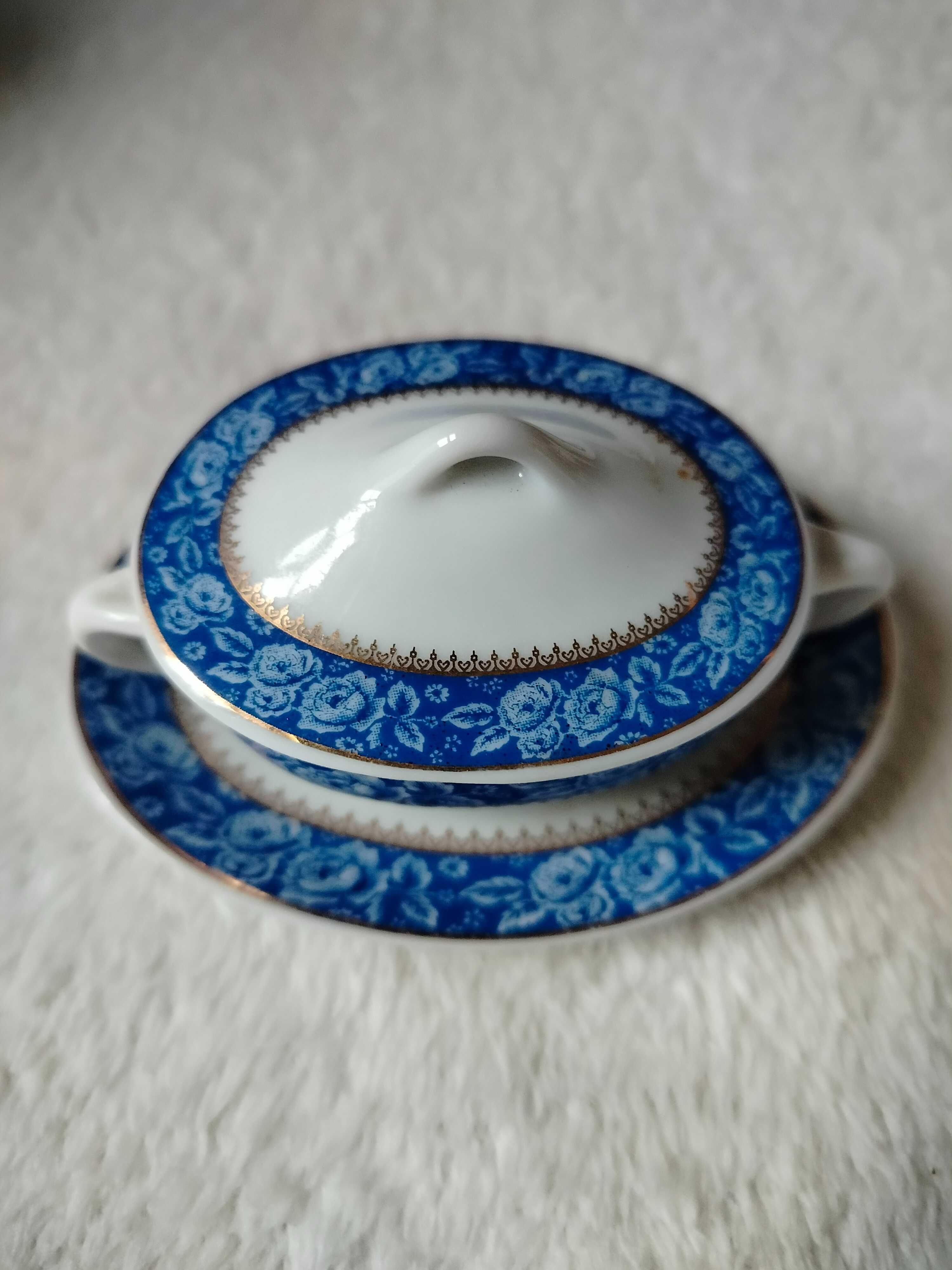 miniaturowa porcelana waza bulionówka