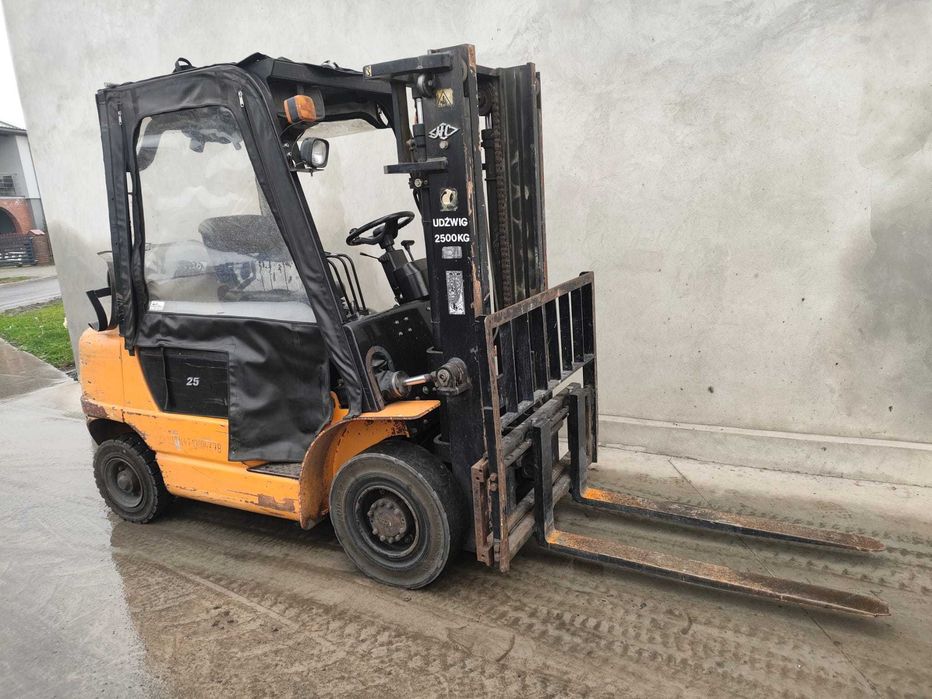 Sprzedam wózek widłowy HC 25 z 2006 roku