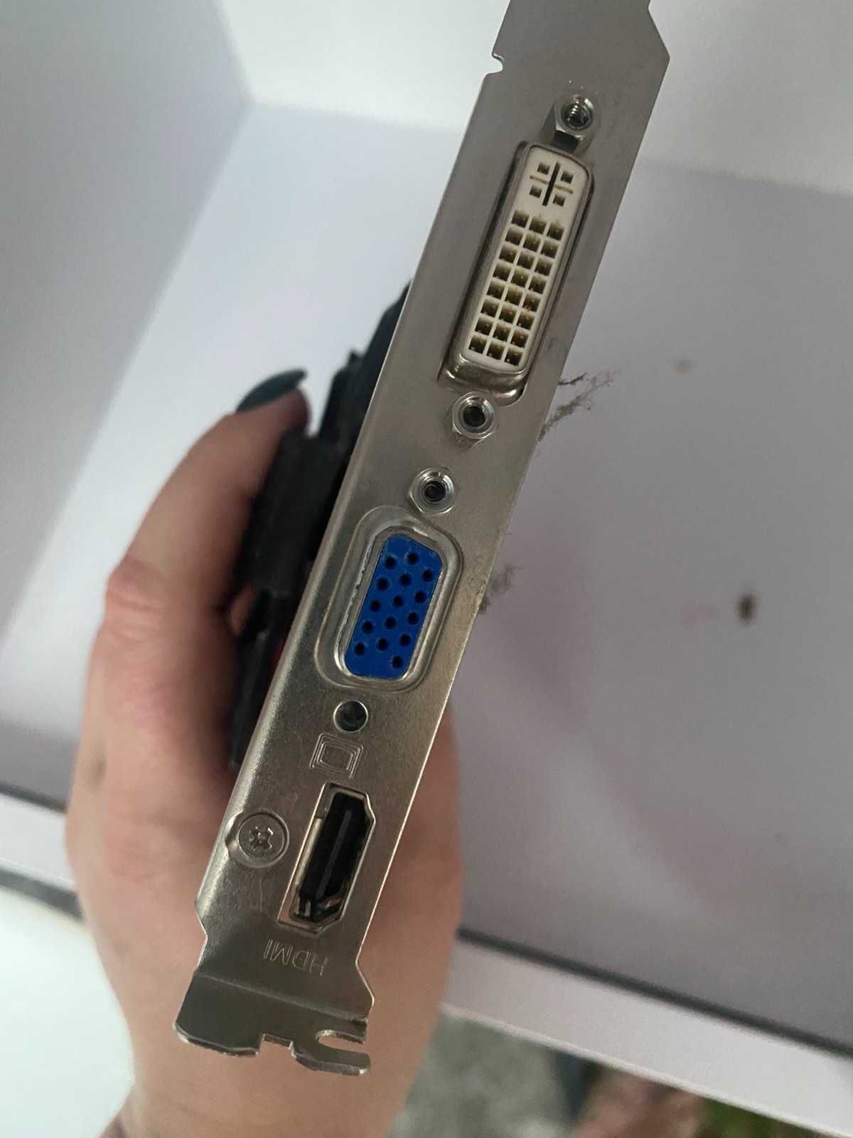 Видеокарта Asus Radeon HD 5670 EAH5670/DI/1GD3 рабочая б/у