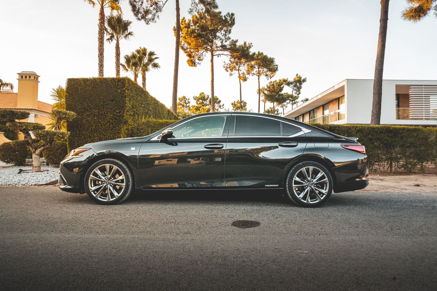 Lexus ES300H F SPORT