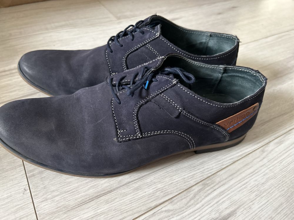 Buty eleganckie sportowe Vertigo 42