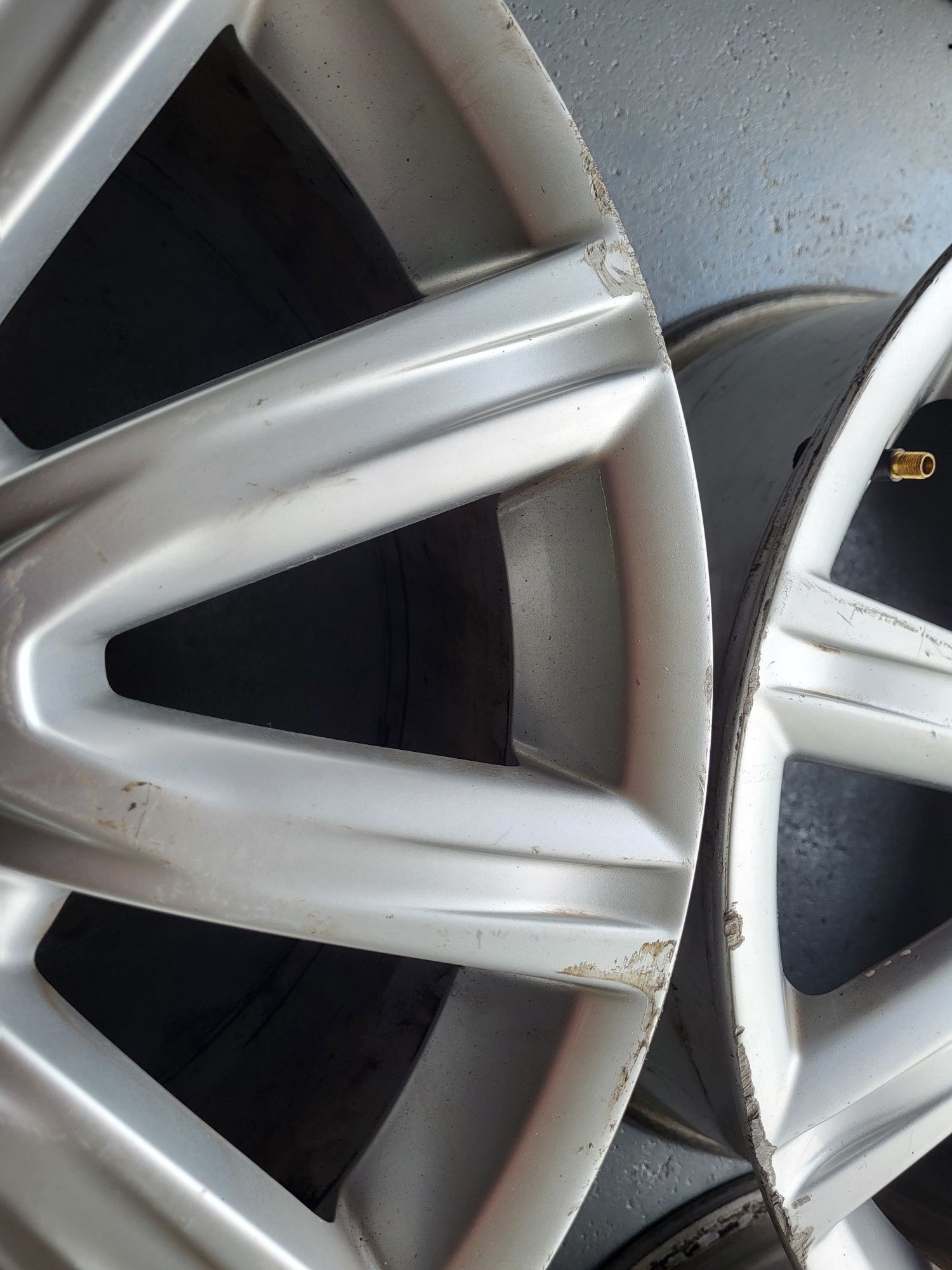 Komplet felg AUDI A6 C7 OE 8Jx18 5x112 ET39 4G0 18''
