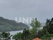 Moradia isolada sobre o Rio Douro, em Zebreiros, Gondomar