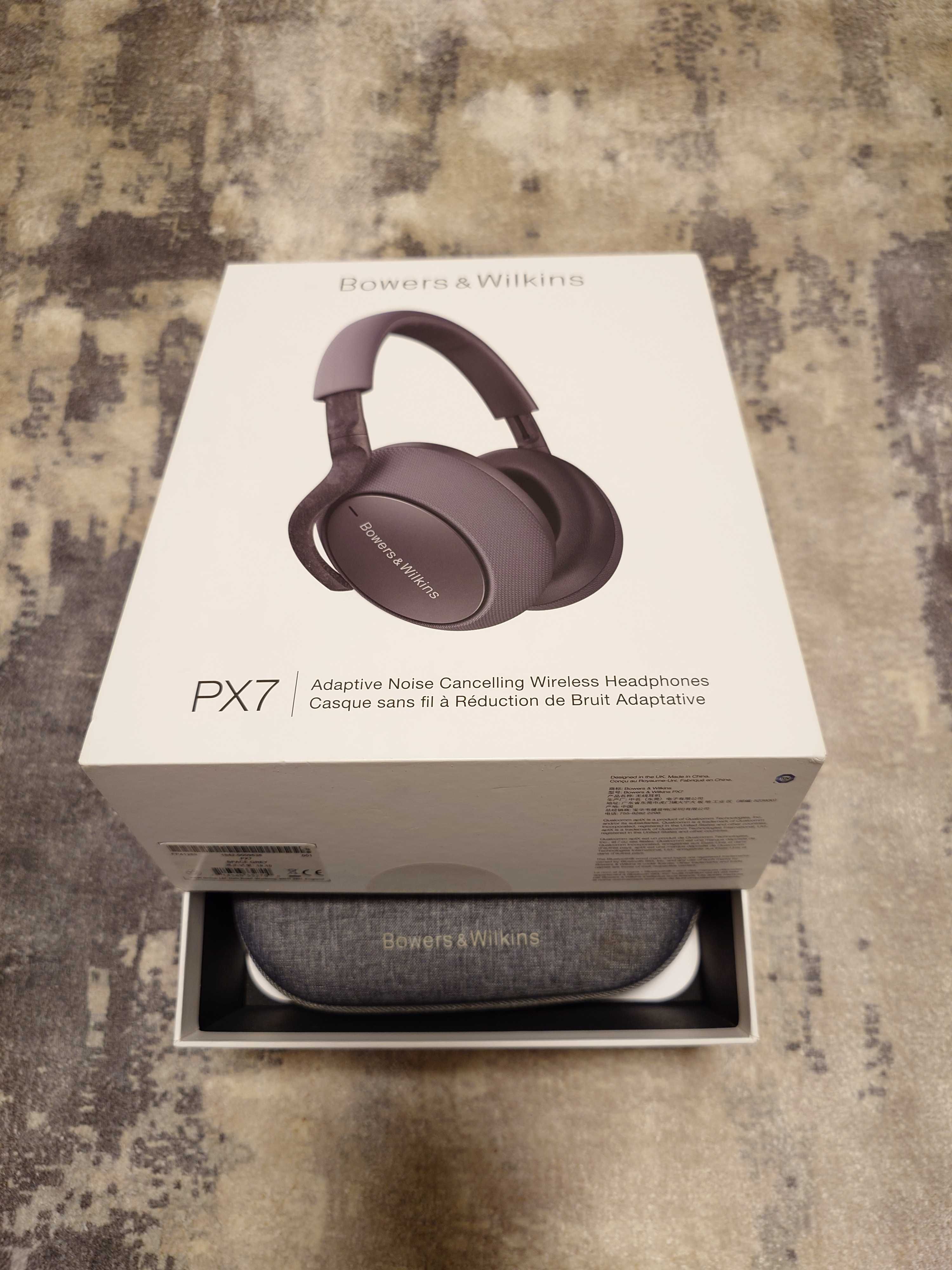 Bowers & Wilkins PX7 space grey