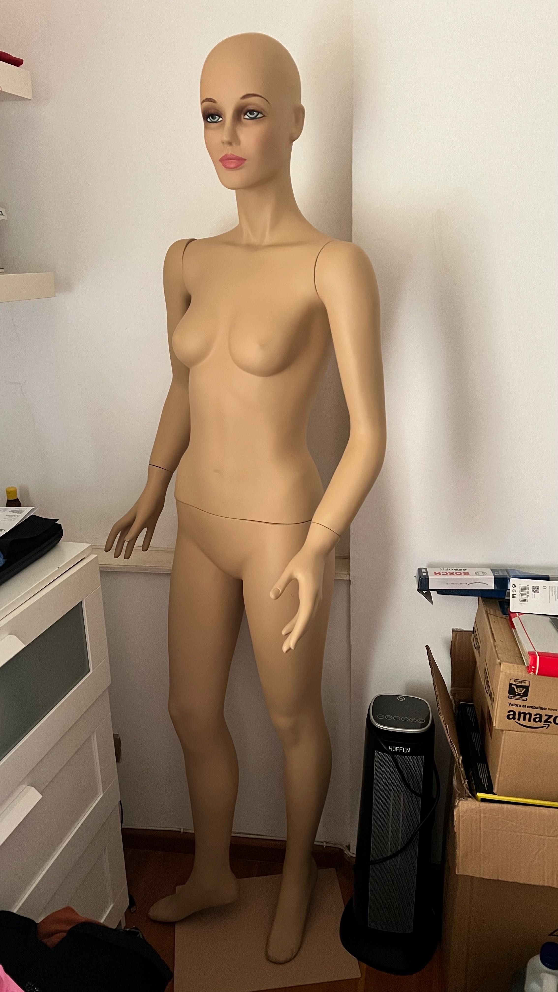Manequim feminino