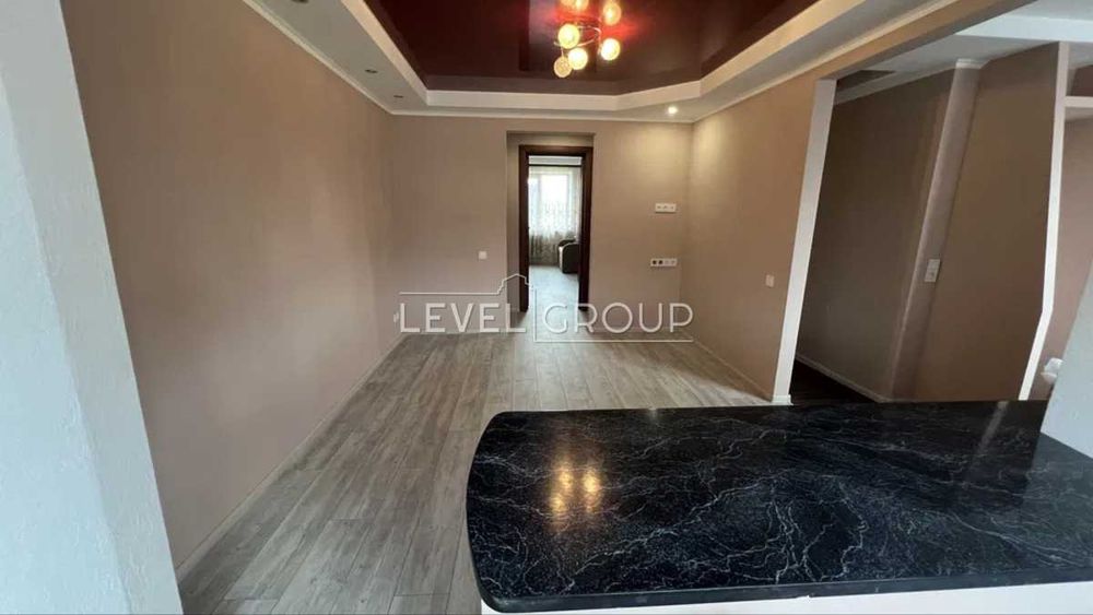 Продаж 2-кім квартири, 5 поверх  біля м. Нивки