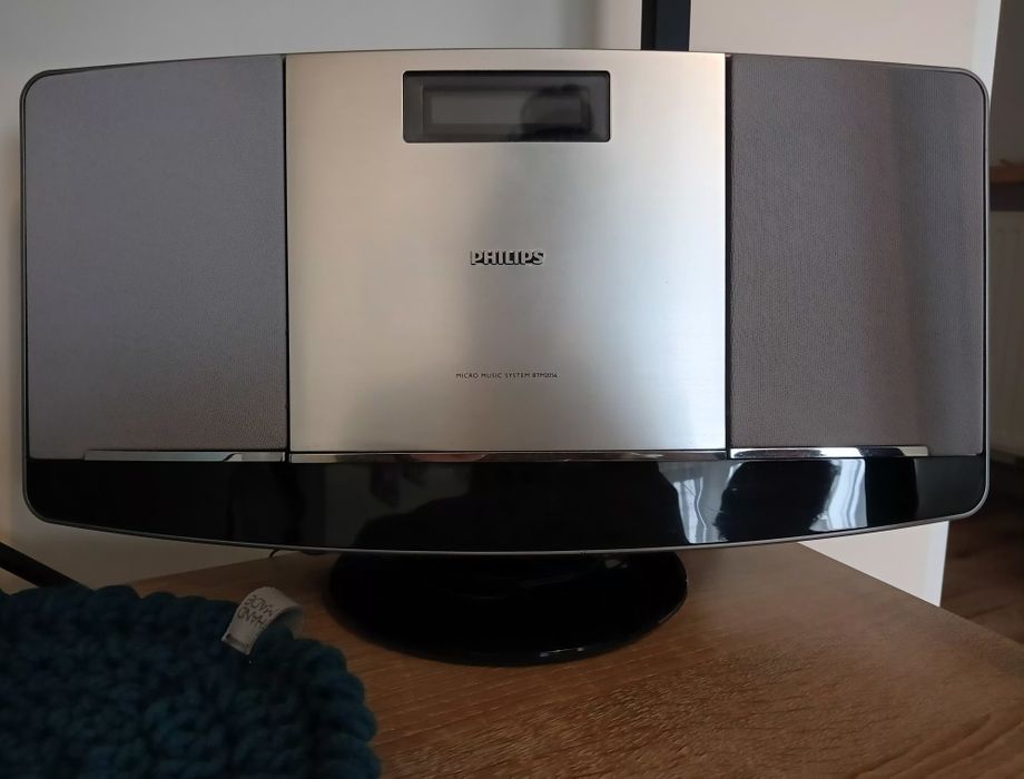 mikrowieża Philips BTM2056