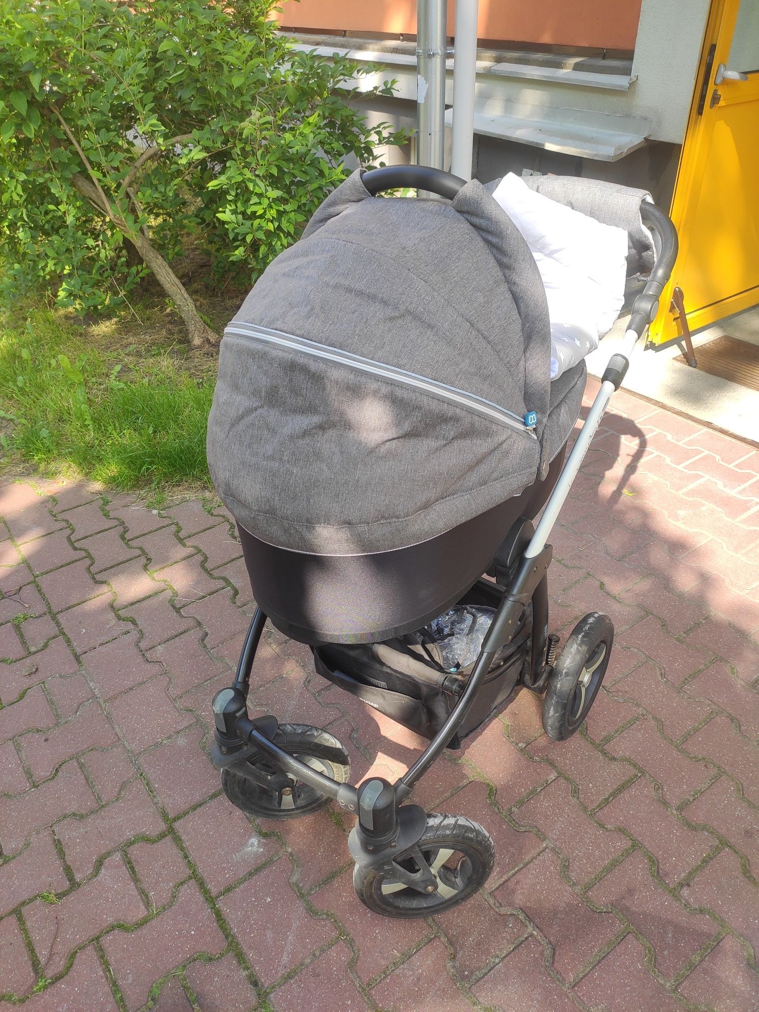 Wózek Baby Desing husky 2w1 (spacerówka, gondola)
