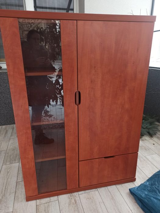 Szafka dwudrzwiowa z szufladą