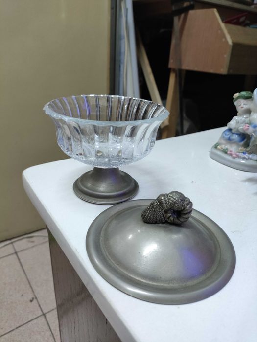 Antiga Taça ou bomboneira em Prata e vidro