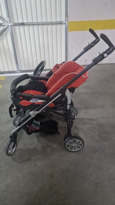 Carrinho de bebe trio living Chicco