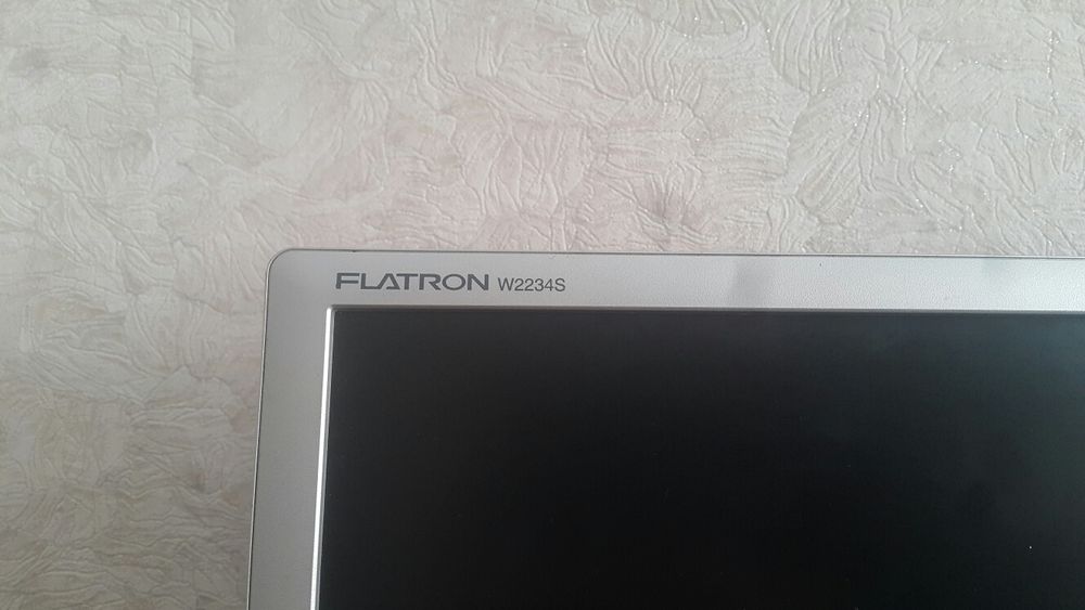 Монитор LG FLATRON W2234S