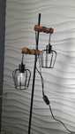 Nowa lampa podłogowa