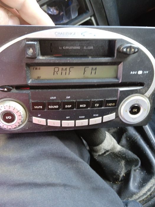 Radio Grundig cl 2200 do poprawek na sztuke 2 din