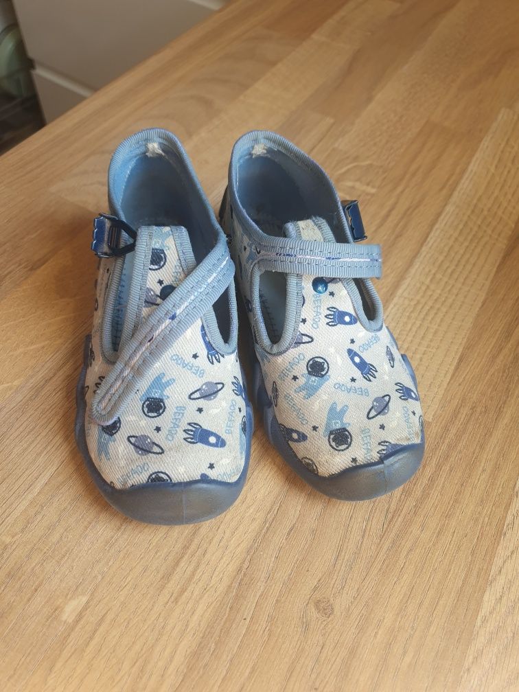 Buty Kapcie Befado rozmiar 24
