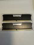 32Gb (2x16Gb) DDR4 Corsair Vengeance