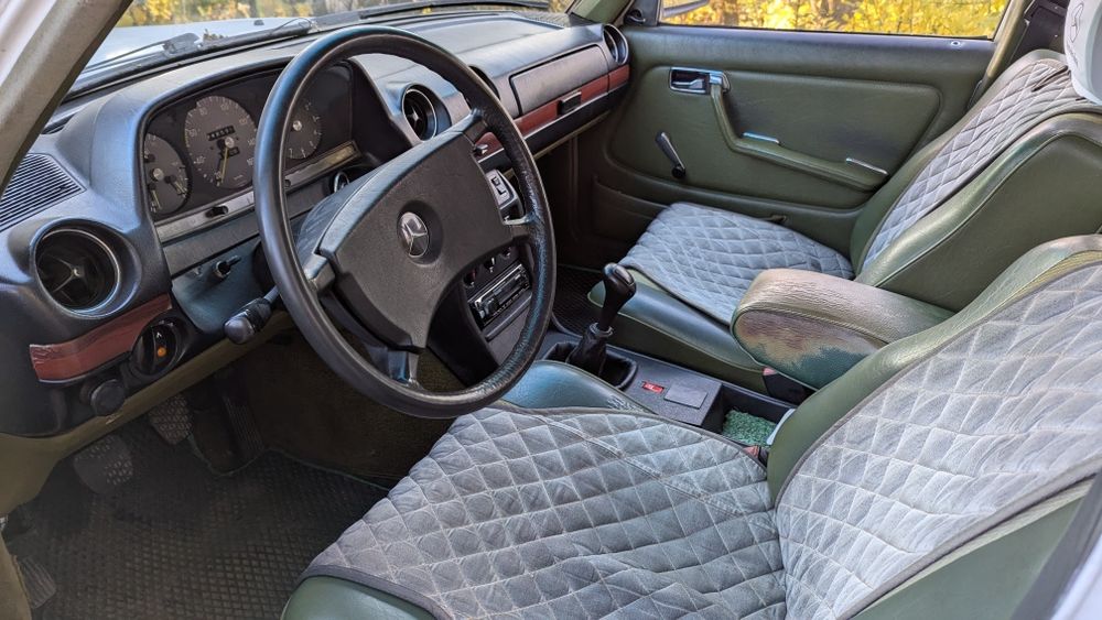 Мерседес Mercedes Benz E class 1982р дизель 2.0