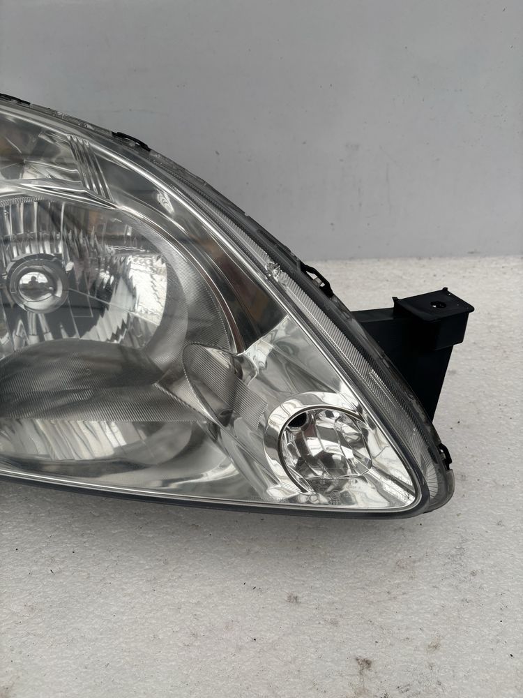 Honda CRV II 2 02-06 lampa prawy przód prawa przednia EU